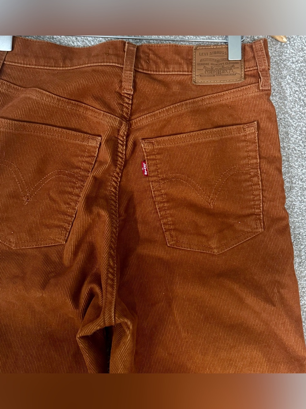 Levi’s Women’s Ribcage Flare Rust Orange Corduroy High Rise Pants Size 28 - Picture 10 of 13